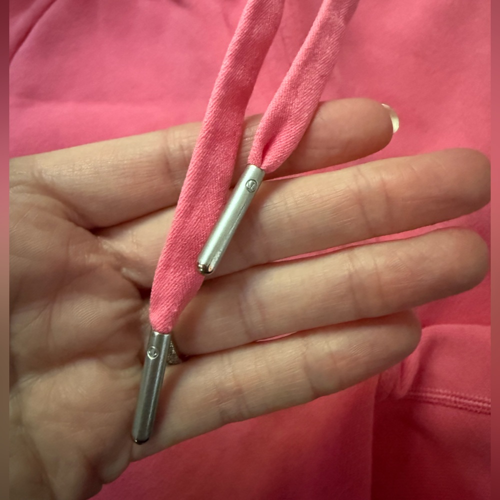 Lululemon Sweatshirt & Shorts Bundle - Picture 12 of 15